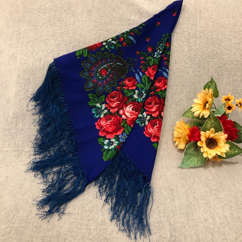 NWOT - Vibrant Red, Blue, and Green Turkish Floral Scarf